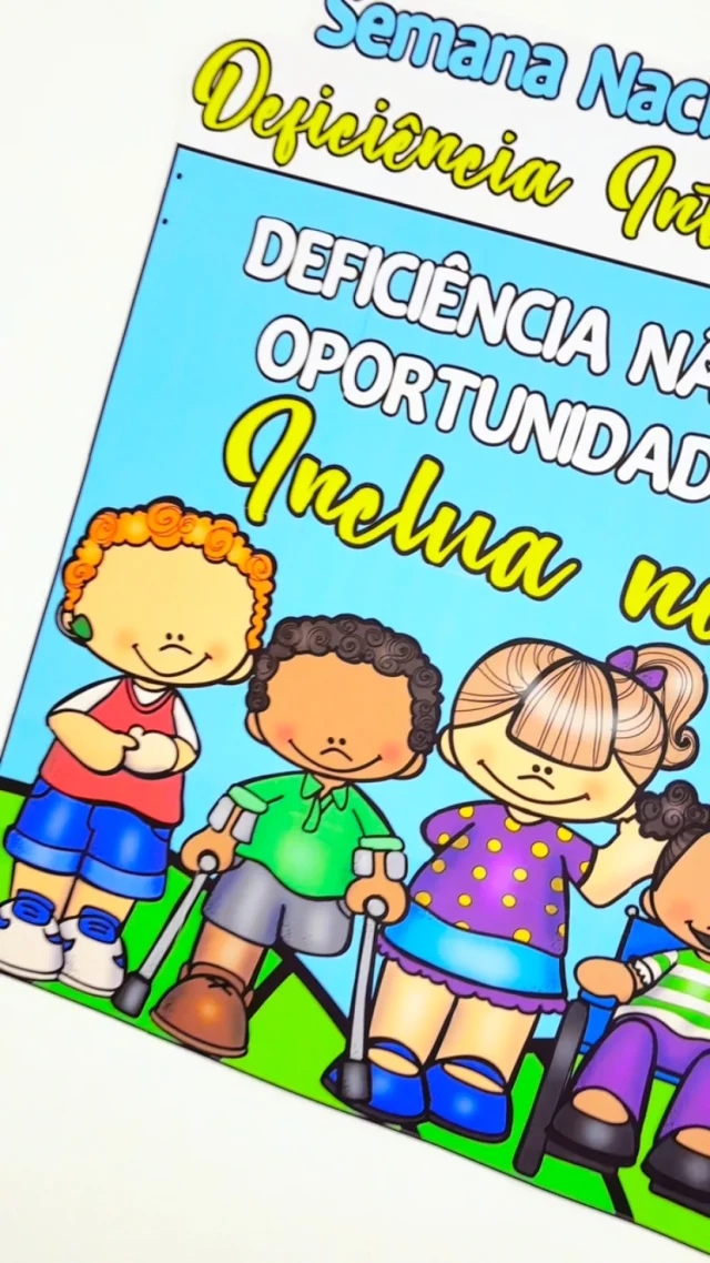 🦽 Painel Semana Nacional da Pessoa com Deficiência 🦽

💖 “Deficiência não define. Oportunidade transforma. Inclua nossa voz!”

🤩 Esse é o lema da Semana Nacional da Pessoa com Deficiência Intelectual e Múltipla de 2025 — uma
mensagem potente que nos convida a repensar atitudes,  espaços e oportunidades dentro da escola.

🥰 Pensando nisso, desenvolvemos um painel temático completo, pronto para imprimir, que vai além da estética: ele desperta reflexão, promove empatia e reforça o compromisso com a inclusão verdadeira.

✅ Mais do que marcar uma data no calendário, esse material é um ponto de partida para conversas
significativas, escuta ativa e construção de um ambiente escolar que valoriza cada aluno como único.

🫵🏼 Se a sua escola acredita que inclusão se faz com ações concretas e intencionais, esse painel é para você.

🖨️ O arquivo vai em PDF, pronto para impressão.

💰R$7,00

🛍️ Para adquirir comente “eu quero”, chame no direct ou acesse a loja na bio.
.
.
.
#prof #professor #professora #pedagoga #pedagogo #pedagogia #profporamor #profcriativa #educacao #educacaoinfantil #ensino #ensinofundamental