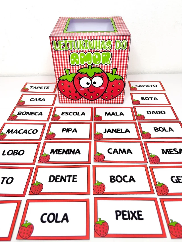🍓 Leiturinhas do Amor 🍓

🥰 LEITURINHAS DO AMOR chegou pra adoçar a alfabetização!

❤️ São 54 fichas com palavras, pensadas com carinho para quem está no comecinho da leitura. Tudo isso dentro de uma caixa temática encantadora que combina com a febre do momento: o Morango do Amor!

🤩 Perfeito para jogos, leitura autônoma, leitura coletiva,  montagem de frases e muito mais.

✨ Dá pra usar no acolhimento, na rotina de leitura, e até nas rodinhas!

✏️ Um recurso lúdico, visual e cheio de afeto, como a alfabetização deve ser.

🖨️ O arquivo vai em PDF, pronto para impressão.

💰R$7,00

🛍️ Para adquirir comente “eu quero”, chame no direct ou acesse a loja na bio.
.
.
.
#prof #professor #professora #pedagoga #pedagogo #pedagogia #profporamor #profcriativa #educacao #educacaoinfantil #ensino #ensinofundamental