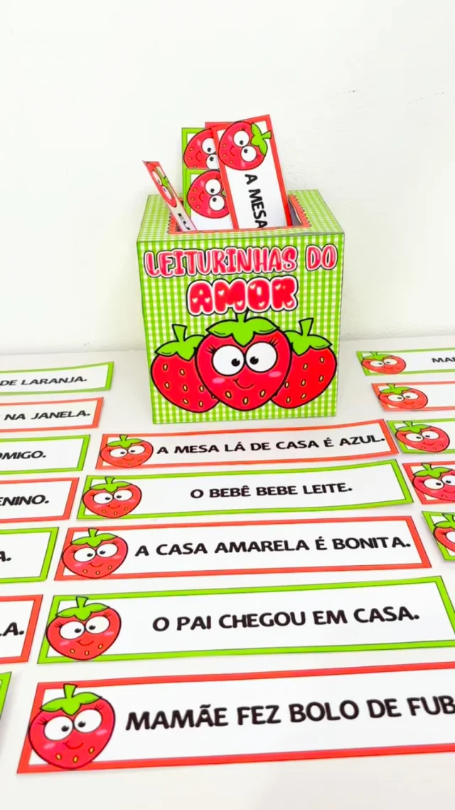 🍓 Leiturinhas do Amor - Frases 🍓

🥰 Leiturinhas do Amor agora em uma versão ainda mais encantadora: com 48 fichas de frases curtas, simples e cheias de significado, ideais para crianças em fase de alfabetização.

💖 Cada frase foi pensada para desenvolver a fluência leitora, ampliar a compreensão e incentivar a autonomia com leveza e afeto. Um material visual, lúdico e funcional, que pode ser usado na leitura diária, em jogos, rodas de  leitura, montagem de frases e muito mais.

🤩 Tudo isso dentro de uma caixinha temática irresistível, inspirada no Morango do Amor — perfeita para
transformar a leitura em um momento especial.

🖨️ O arquivo vai em PDF, pronto para impressão.

💰R$7,00

🛍️ Para adquirir comente “eu quero”, chame no direct ou acesse a loja na bio.
.
.
.
#prof #professor #professora #pedagoga #pedagogo #pedagogia #profporamor #profcriativa #educacao #educacaoinfantil #ensino #ensinofundamental