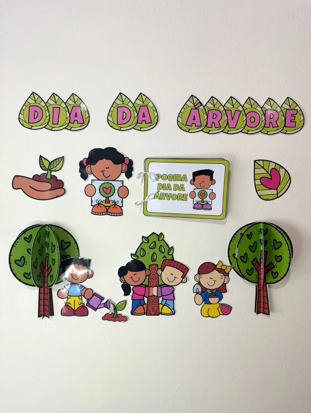 🌳 Painel Dia da Árvore 🌳

💚 O arquivo inclui elementos para decoração e poema Dia da Árvore. 

📏 O painel montado fica com as medidas: 85cm de comprimento e 65cm de altura. Essas medidas podem variar de acordo com a organização dos elementos. 

✅ Para impressão recomenda-se papel de gramatura 180.

✨ O Poema pode ser trabalhado em sala de aula, pois aborda os seguintes aspectos:
* Importância da preservação das árvores
* Benefícios que as árvores nos proporcionam
* Necessidade de plantar novas árvores

🖨️ O arquivo vai em PDF, pronto para impressão.

💰R$7,00

🛍️ Para adquirir comente “eu quero”, chame no direct ou acesse a loja na bio.
.
.
.
#prof #professor #professora #pedagoga #pedagogo #pedagogia #profporamor #profcriativa #educacao #educacaoinfantil #ensino #ensinofundamental