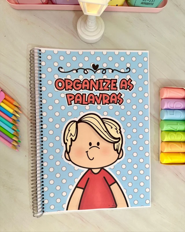 💖 Apostila Organize as Palavras 💖

🤩Apostila Organizando Palavras para trabalhar escrita de palavras de sílabas simples com crianças em fase de Alfabetização.

✅ Nessa proposta a criança deve recortar e colar as letras corretamente para formar as palavras. As atividades vão na opção colorida e para colorir. No total são 32 páginas.

🖨️ O arquivo vai em PDF, pronto para impressão.

💰R$7,00

🛍️ Para adquirir comente “eu quero”, chame no direct ou acesse a loja na bio.
.
.
.
#prof #professor #professora #pedagoga #pedagogo #pedagogia #profporamor #profcriativa #educacao #educacaoinfantil #ensino #ensinofundamental