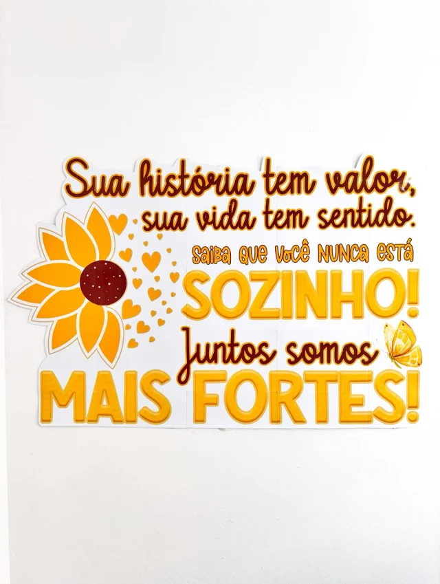 🌻 Painel Setembro Amarelo 🌻

🌻✨ Destaque a campanha do Setembro Amarelo com este painel impactante (1,34 x 0,95m)! 💛

🤩 Com frases de acolhimento e valorização da vida, ele é ideal para recepção, murais e ações de conscientização.

✅ Tamanho grande e visível
✅ Mensagens motivacionais e cheias de significado
✅ Design alegre e acolhedor

💛 Um material que transforma qualquer ambiente em um espaço de cuidado e esperança.

👉 Garanta já o seu e leve essa mensagem para ainda mais pessoas! 🌻

🖨️ O arquivo vai em PDF, pronto para impressão.

💰R$8,00

🛍️ Para adquirir comente “eu quero”, chame no direct ou acesse a loja na bio.
.
.
.
#prof #professor #professora #pedagoga #pedagogo #pedagogia #profporamor #profcriativa #educacao #educacaoinfantil #ensino #ensinofundamental