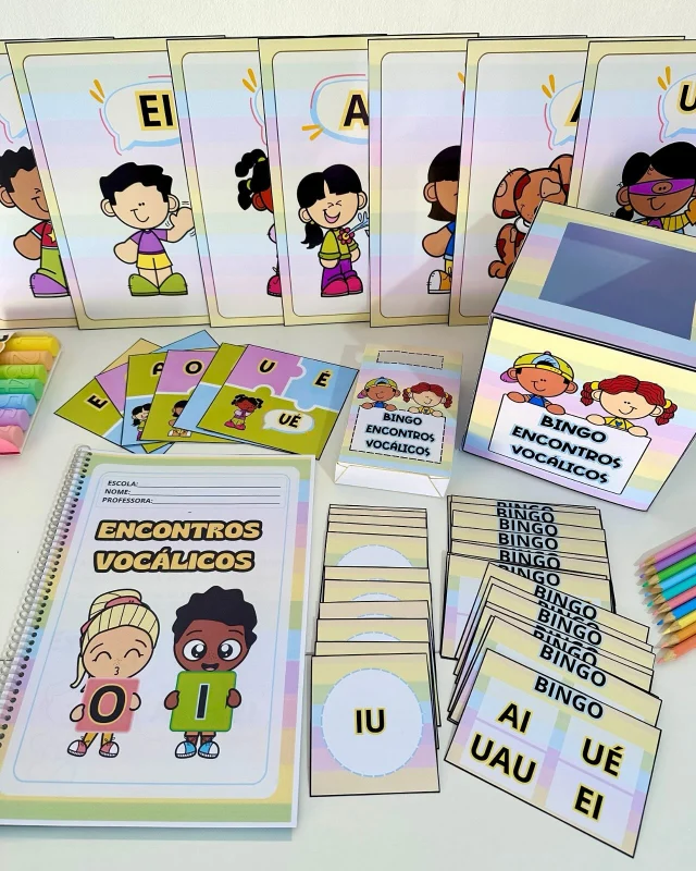 💖 Kit Encontros Vocálicos 💖

🤩 Kit Encontros Vocálicos para trabalhar o conteúdo com crianças da Educação Infantil e das séries
iniciais do Ensino Fundamental.

✅ Inclui os seguintes itens:
* Bingo com caixinha, sacolinha
- 20 cartelas diferentes
- Fichas para sorteio
- Quebra-cabeça
- Cards de parede ilustrados
- Apostila com 10 páginas de atividades para colorir

🖨️ O arquivo vai em PDF, pronto para impressão.

💰R$9,00

🛍️ Para adquirir comente “eu quero”, chame no direct ou acesse a loja na bio.
.
.
.
#prof #professor #professora #pedagoga #pedagogo #pedagogia #profporamor #profcriativa #educacao #educacaoinfantil #ensino #ensinofundamental